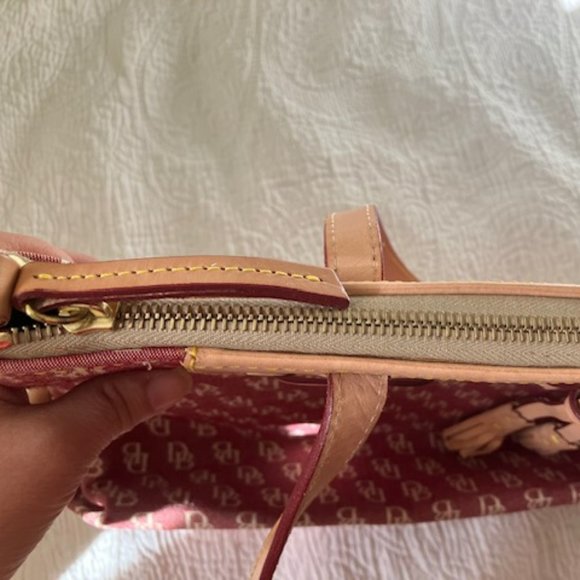 Dooney & Bourke Vintage Plum Bag - Picture 7 of 11